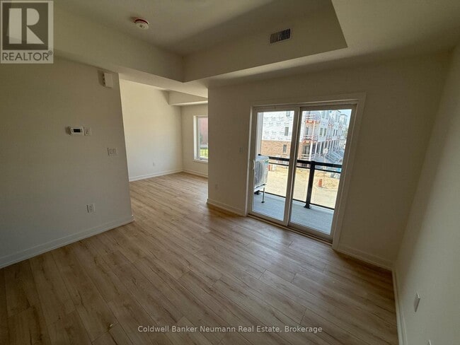 Photo du bâtiment - 940-940 St David St N