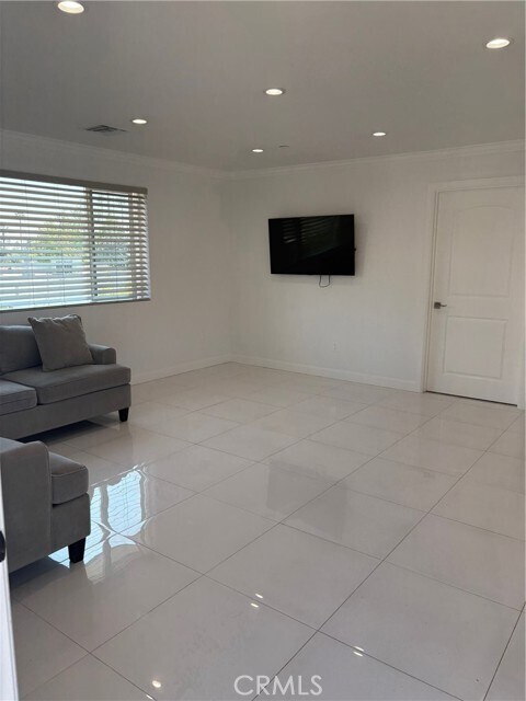 Foto del edificio - 1221 Irving Ave