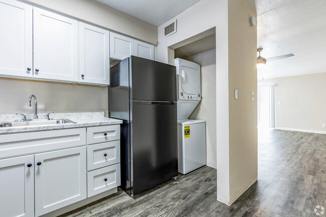 Building Photo - CasaDova Apartments
