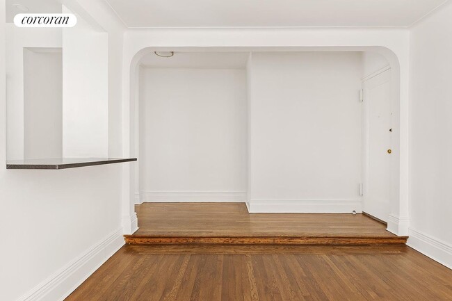 Building Photo - 29 W 65th St