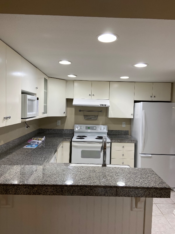 Building Photo - 9470 Redmond - Woodinville Rd NE