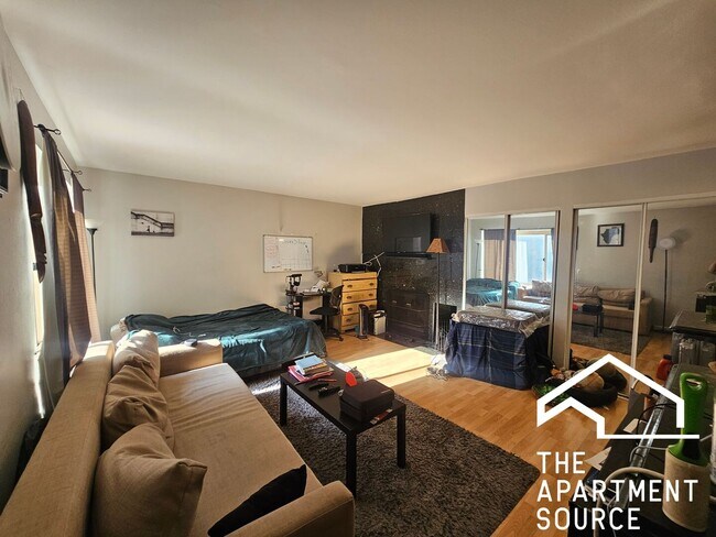 Building Photo - 744 W Gordon Ter