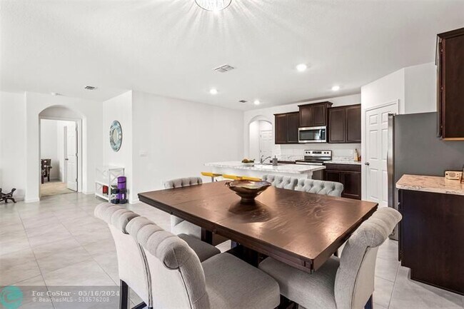 Foto del edificio - 5207 Entertainment Way
