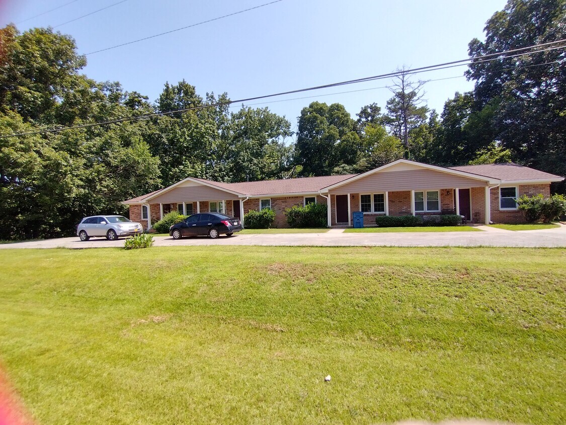 3843 Rockmart Rd SE Unit 3, Silver Creek, GA 30173 Apartments in