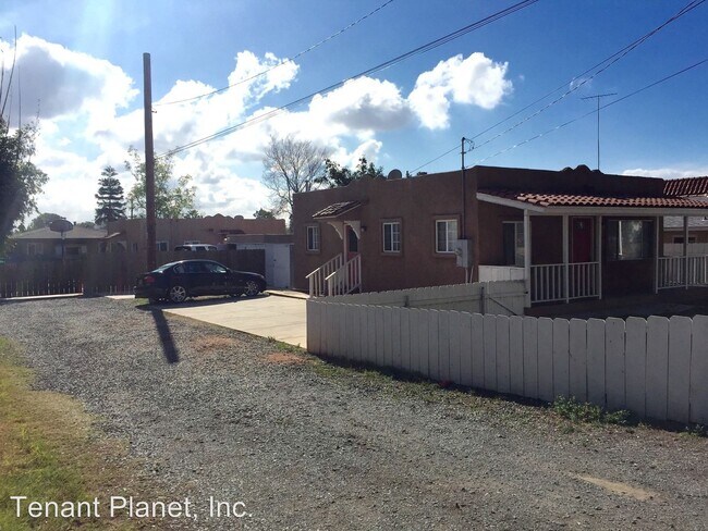Foto del edificio - 2 br, 1 bath House - 478 F Street