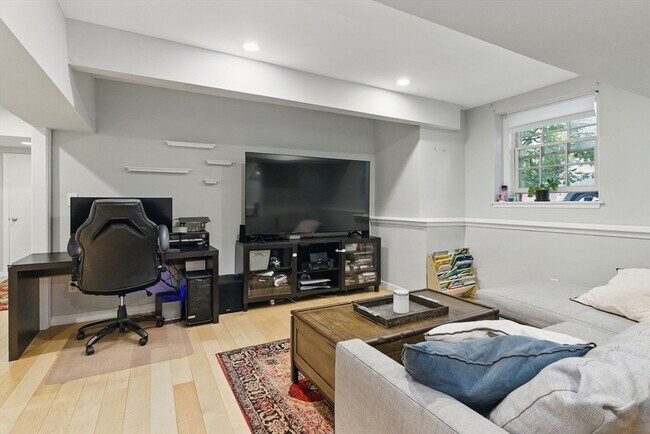 Foto del edificio - 240 Brattle St
