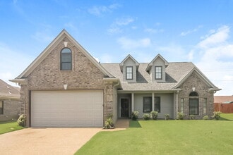 Building Photo - 70 Penny Ln
