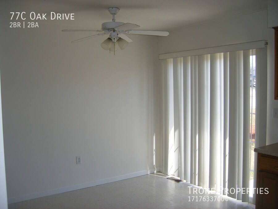 Building Photo - 77C Oak Drive
