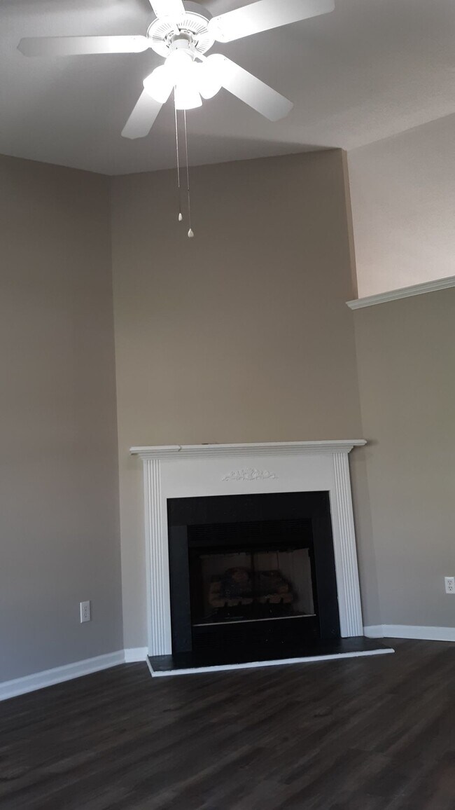 Building Photo - 3908 Elkin Ridge Dr