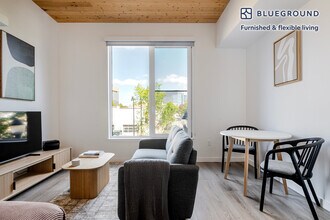 Building Photo - 154 Broadway