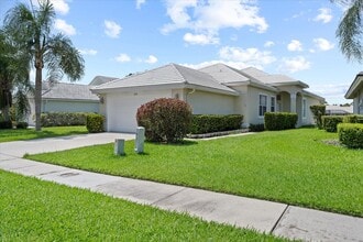 Building Photo - 2573 Country Golf Dr