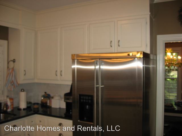 Foto del edificio - 3 br, 2.5 bath House - 3228 Sharon Rd