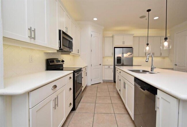 Building Photo - 588 Merry Brook Cir