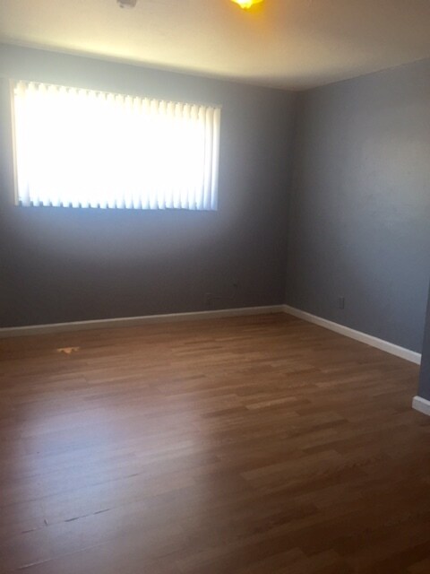 Foto principal - 1585 West St