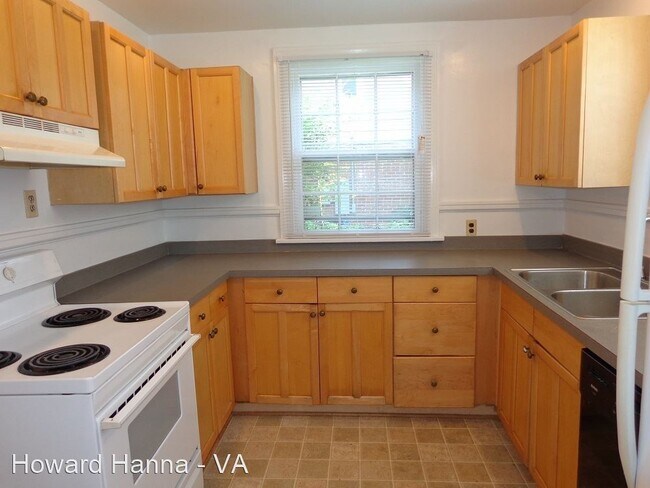 Building Photo - 3 br, 1.5 bath House - 8804 Semmes Avenue