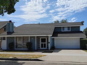 Building Photo - 404 S Grand St