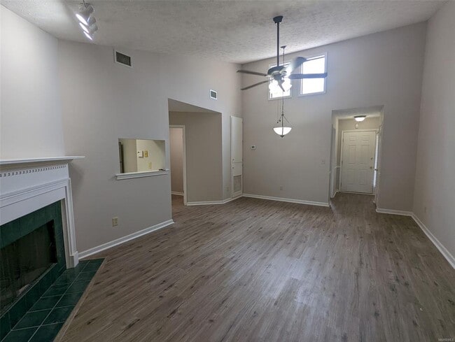 Foto del edificio - 6257 Bell Gables