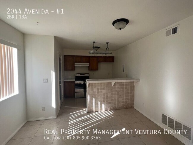 Building Photo - 2044 Avenida-#1