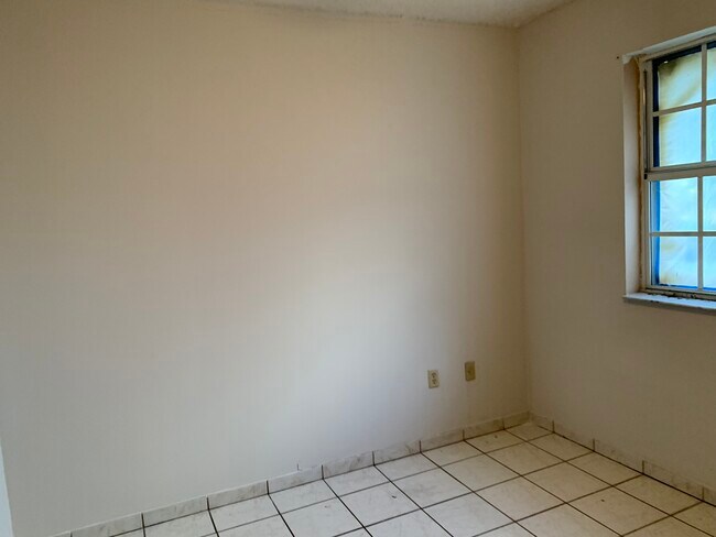 Foto del edificio - 910 SW 10th Ave