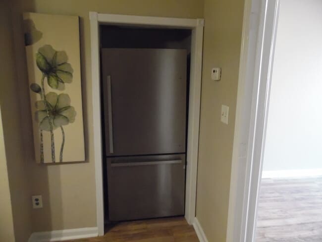 Building Photo - 105 S 18th St