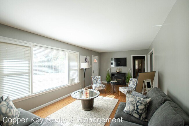 Foto del edificio - 3 br, 2 bath House - 1 Concord Drive