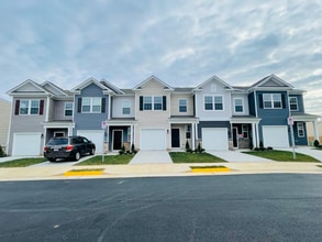 Building Photo - 425 Tevis St