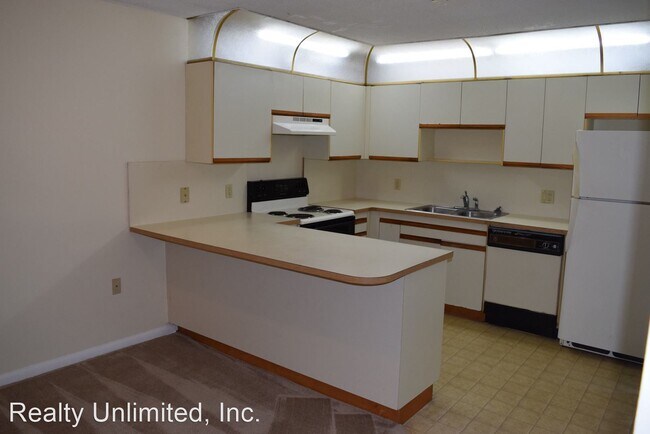 Building Photo - 3 br, 2.5 bath House - 5945 SE Windsong La...
