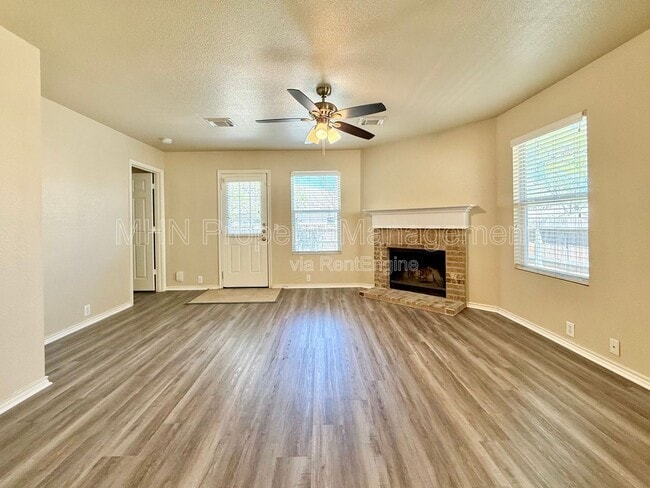 Building Photo - 9011 Timber Hunt