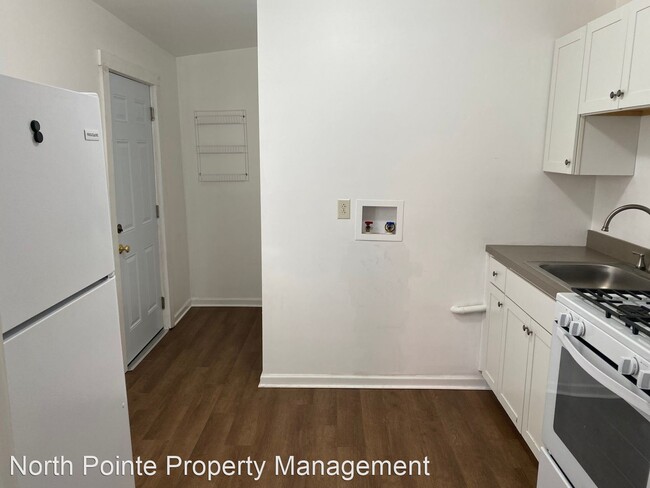 Building Photo - 3 br, 1 bath House - 528 N Jefferson St