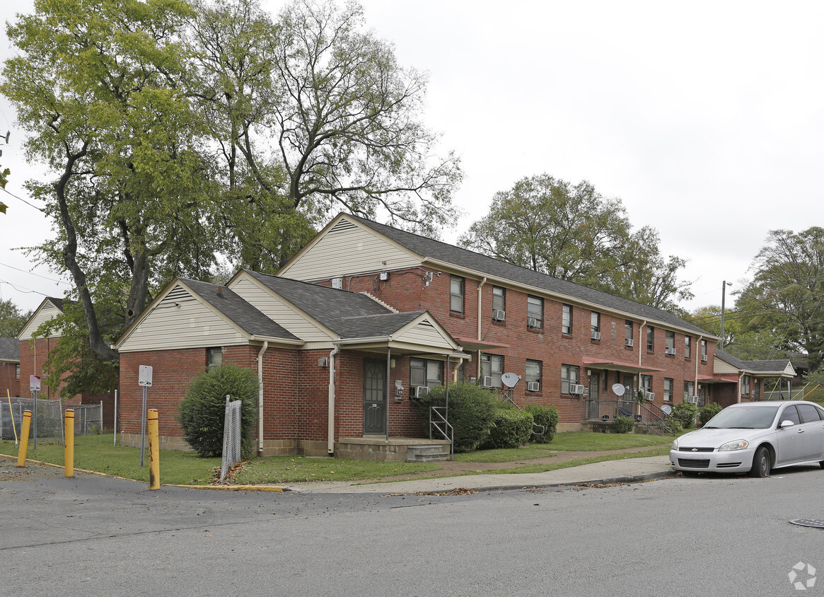 Building Photo - Edgehill Apartments