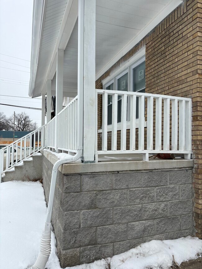 Building Photo - 15886 Northlawn St