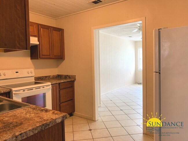 Building Photo - Nice 2 Bedroom Duplex in Fort Walton Beach