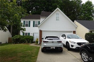 Building Photo - 850 Meadow Walk Ave