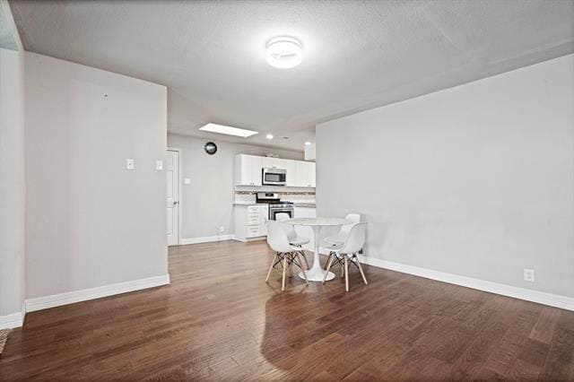 Foto del edificio - 2942 Esterbrook Dr