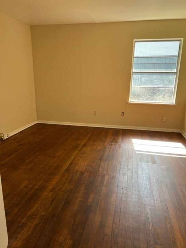 Photo - 5606 Thrush Dr House