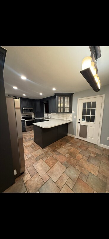 Building Photo - 7598 S 2290 W