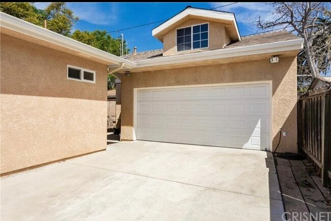 Building Photo - 341 Franklin Ln