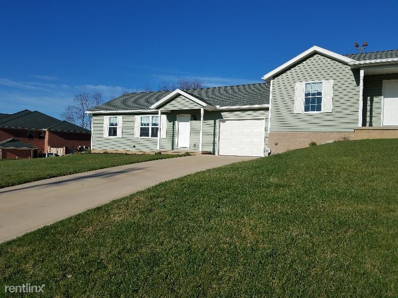 Foto principal - 2 br, 1 bath Apartment - 1664 Executive Court