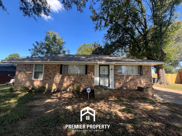 Foto principal - 4637 Newton Dr