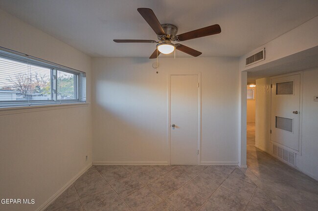 Foto del edificio - 1509 Nueces Way