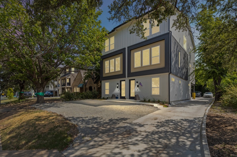 Photo - 3315 South University Drive