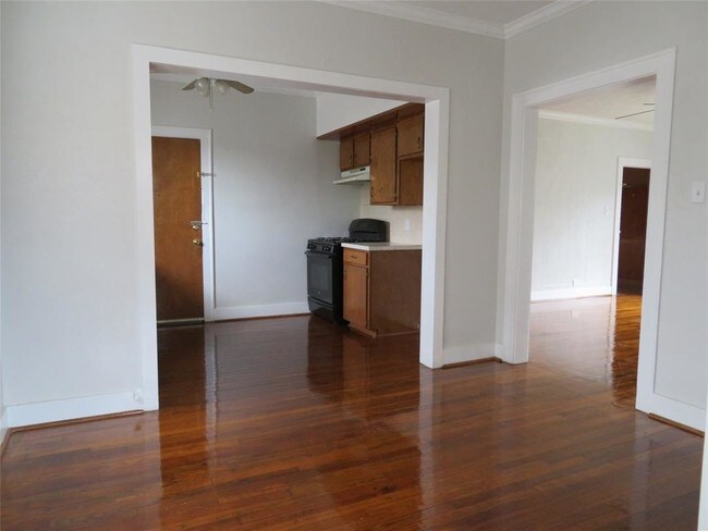 Building Photo - 4829 McKinney St