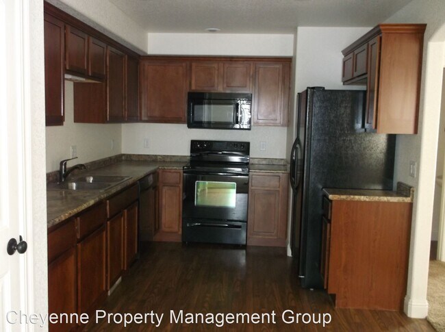 Building Photo - 3 br, 2.5 bath House - 3929 Gunsmoke