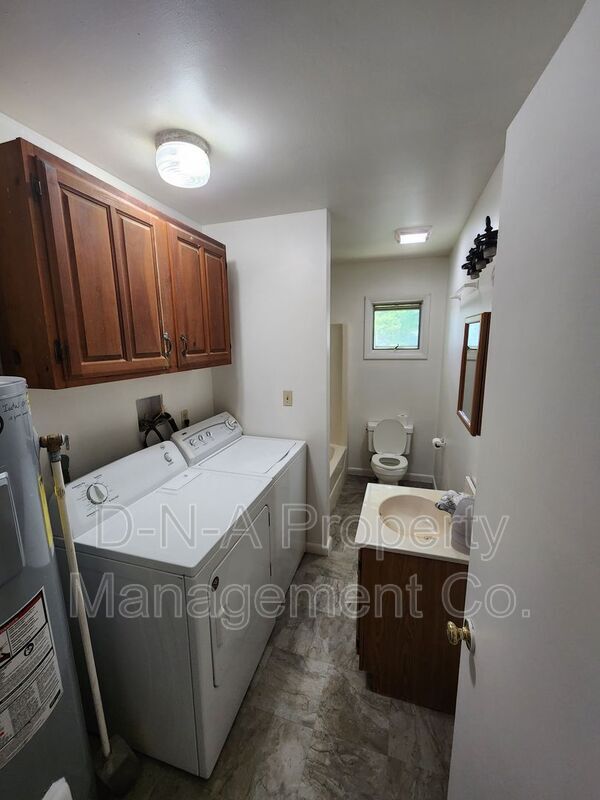 125 Elizabeth St Unit B, East Stroudsburg, PA 18301 Condo for Rent in