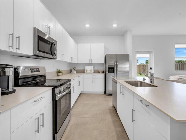 Foto del edificio - 2832 SE 23rd Ave