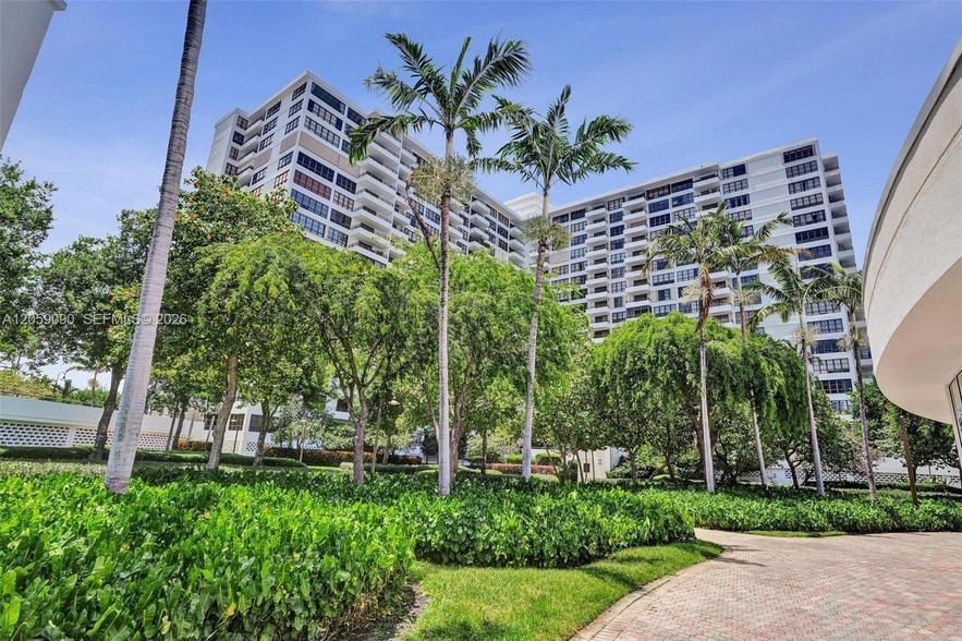Photo - 500 THREE ISLANDS Blvd Unit 213