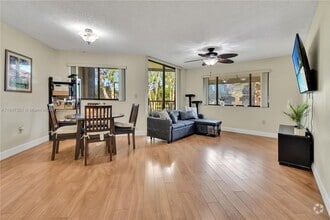 Building Photo - 15499 N Miami Lakeway