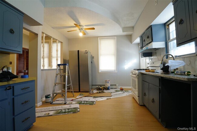 Building Photo - 91-06 97th Ave