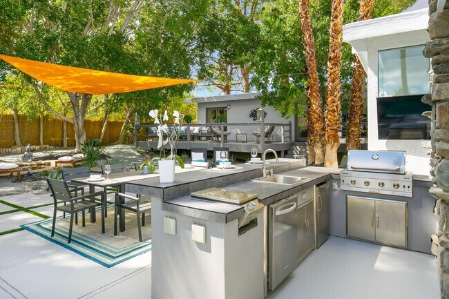 Foto del edificio - 73265 Tamarisk St