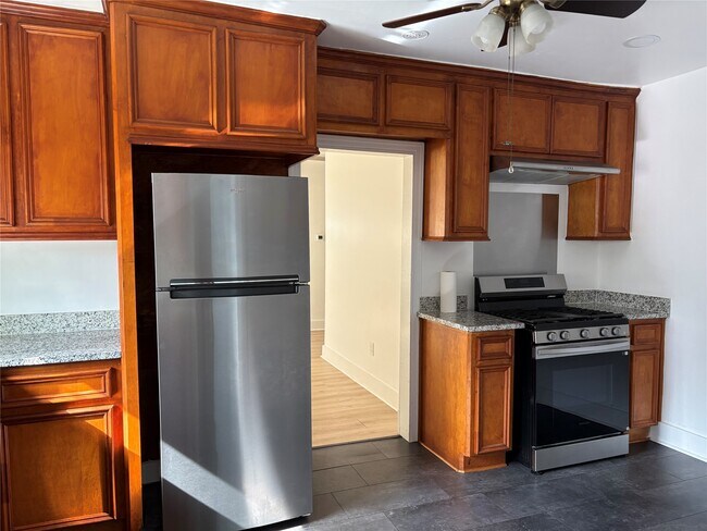 Foto del edificio - 9210 E Ave O